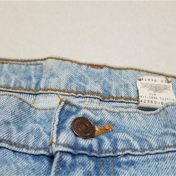 VINTAGE Levi's 560 Orange Tab Light Wash Jeans 18 - Picture 9 of 12